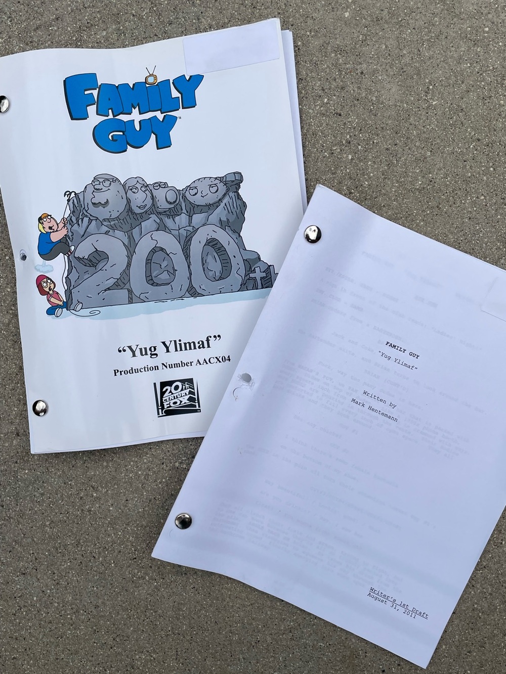 Family Guy 200th Episode SET Yug Ylimaf Table Draft & Writer’s 1st Draft Scripts